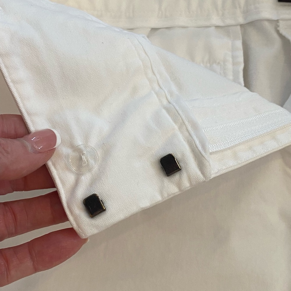 Dana Buchman Signature Womens White Cotton Shorts w Stretch/Side Pockets/Size 10 - Picture 8 of 10